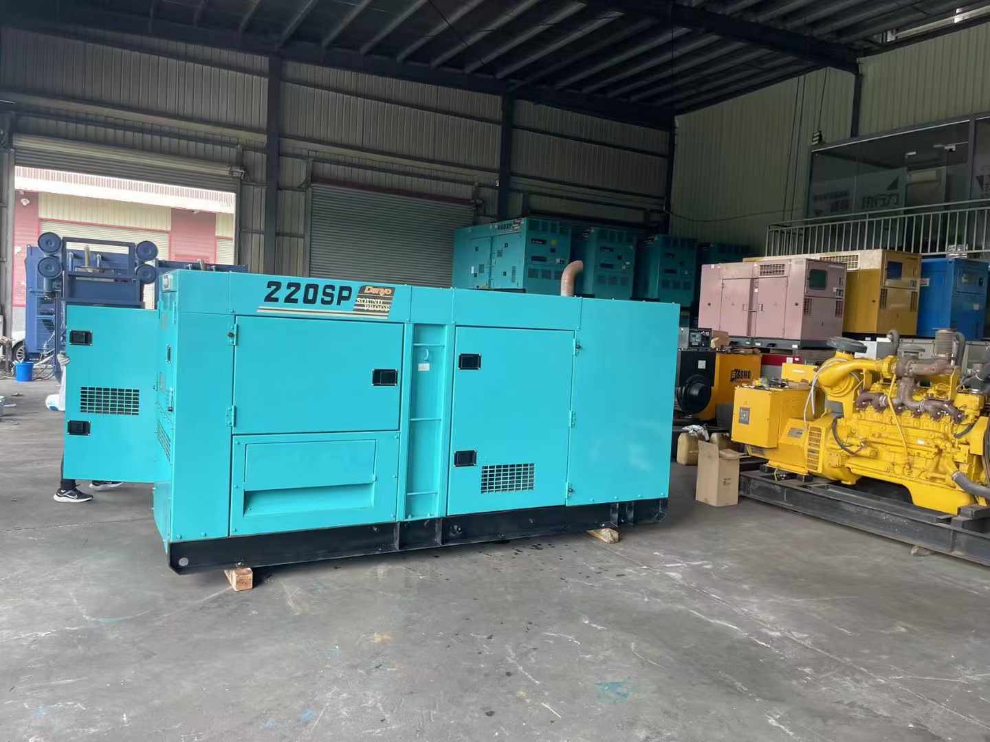 保德800kW 柴油发电机的输出电流波动范围是多少？